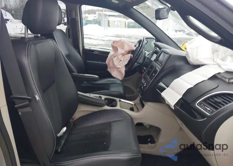 2017 Dodge Grand Caravan Sxt z USA, uszkodzony, nr VIN 2C4RDGCG5HR851547